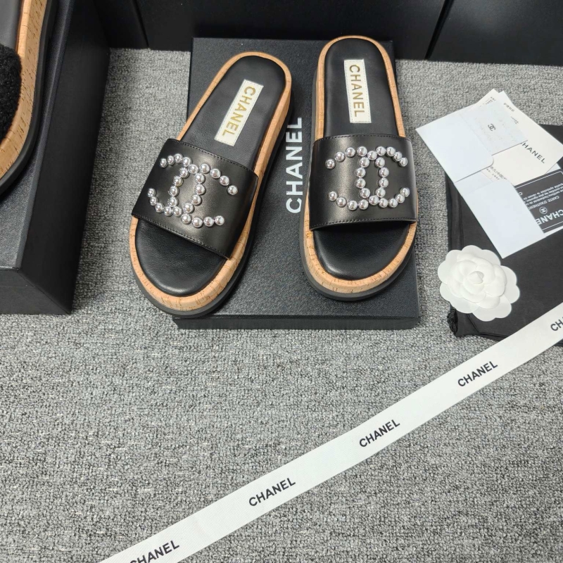 Ch*el slippers